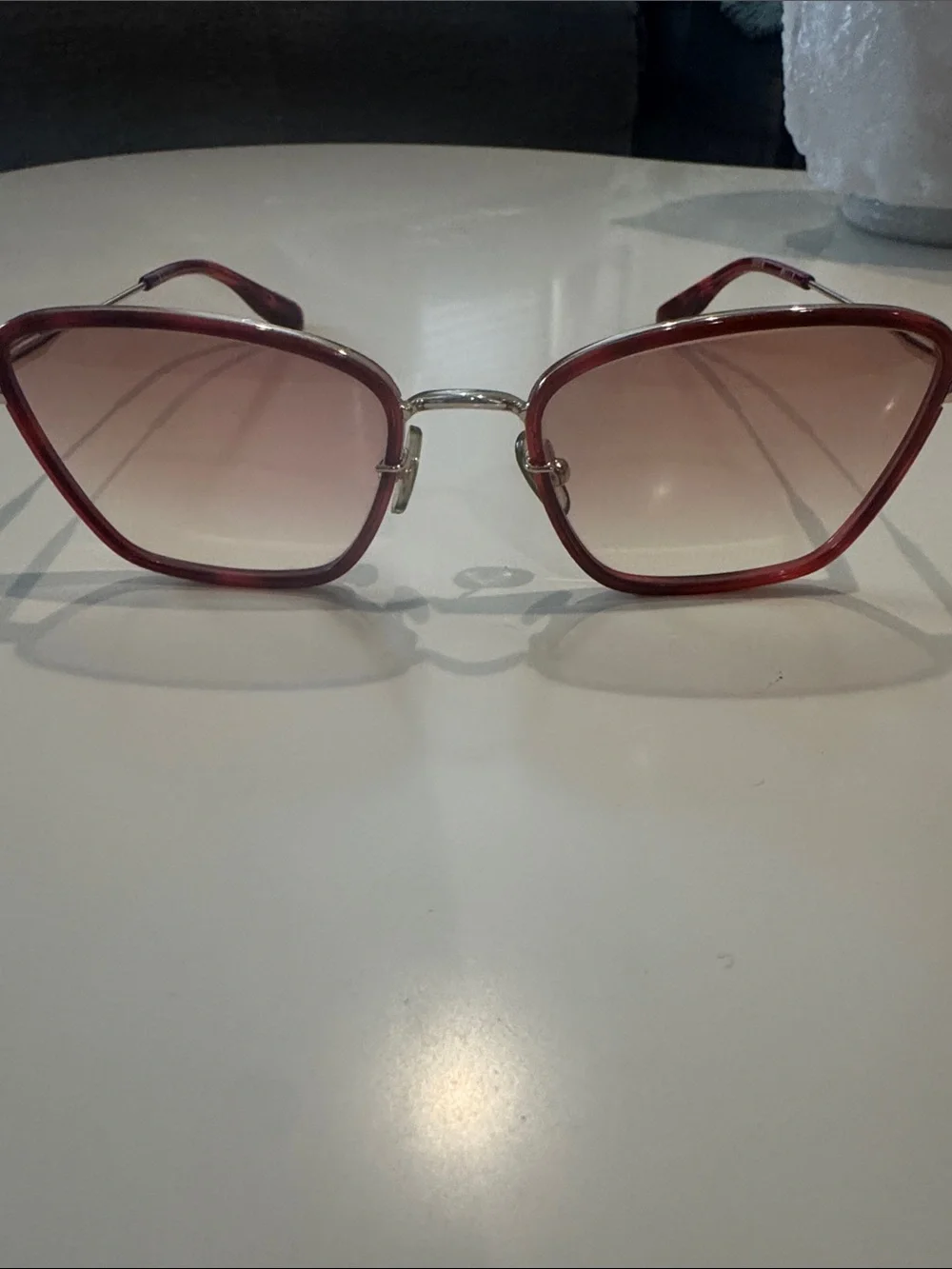 KREWE Bella | Sangria with rose Gradient vanity lens Cat-Eye Sunglasses